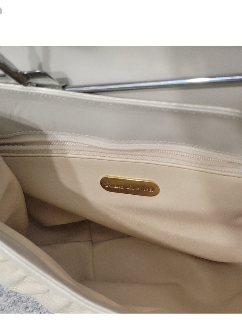 Finesse La Model Vintage Cream Snakeskin Small Crossbody Bag - Picture 9 of 10